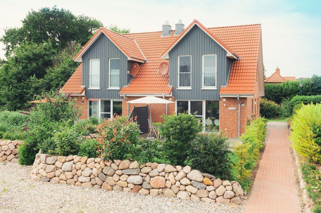 Ferienhaus-Ostseehus Ховахт Экстерьер фото